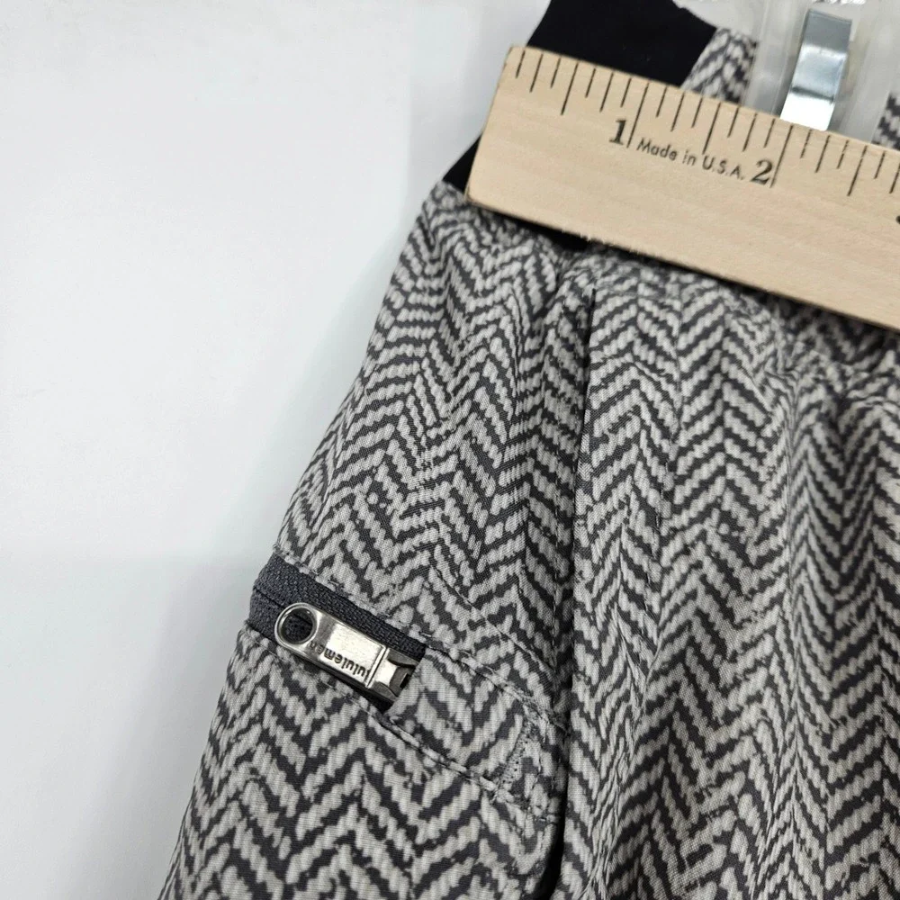 Lululemon Shorts Mens 30 Gym Performance Running Herringbone Activewear Training